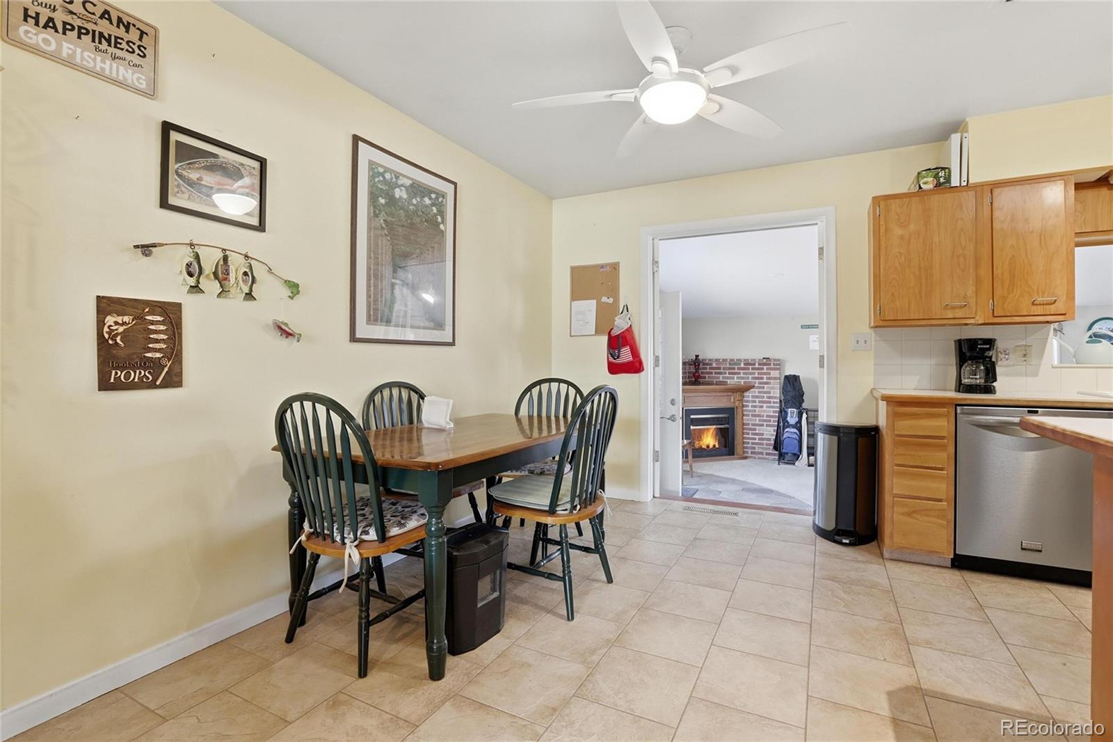 2913 W Tanforan Drive