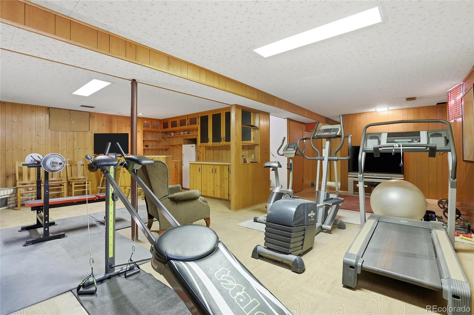 2913 W Tanforan Drive