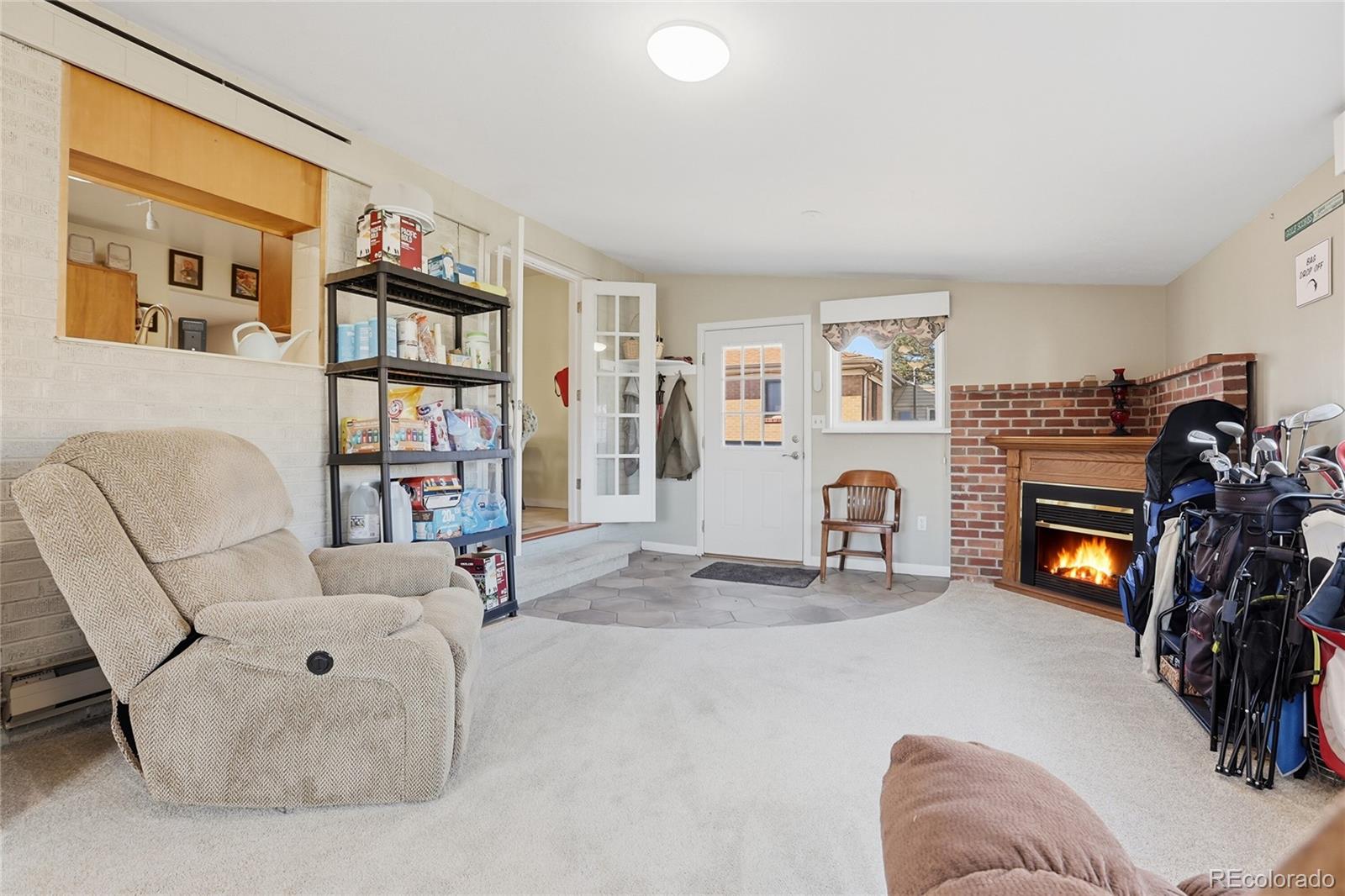 2913 W Tanforan Drive