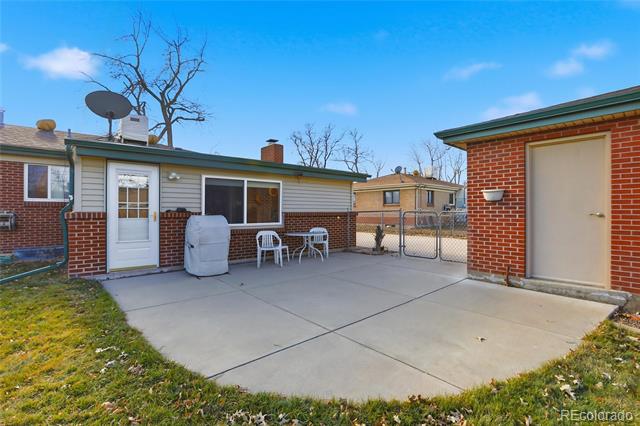 2913 W Tanforan Drive