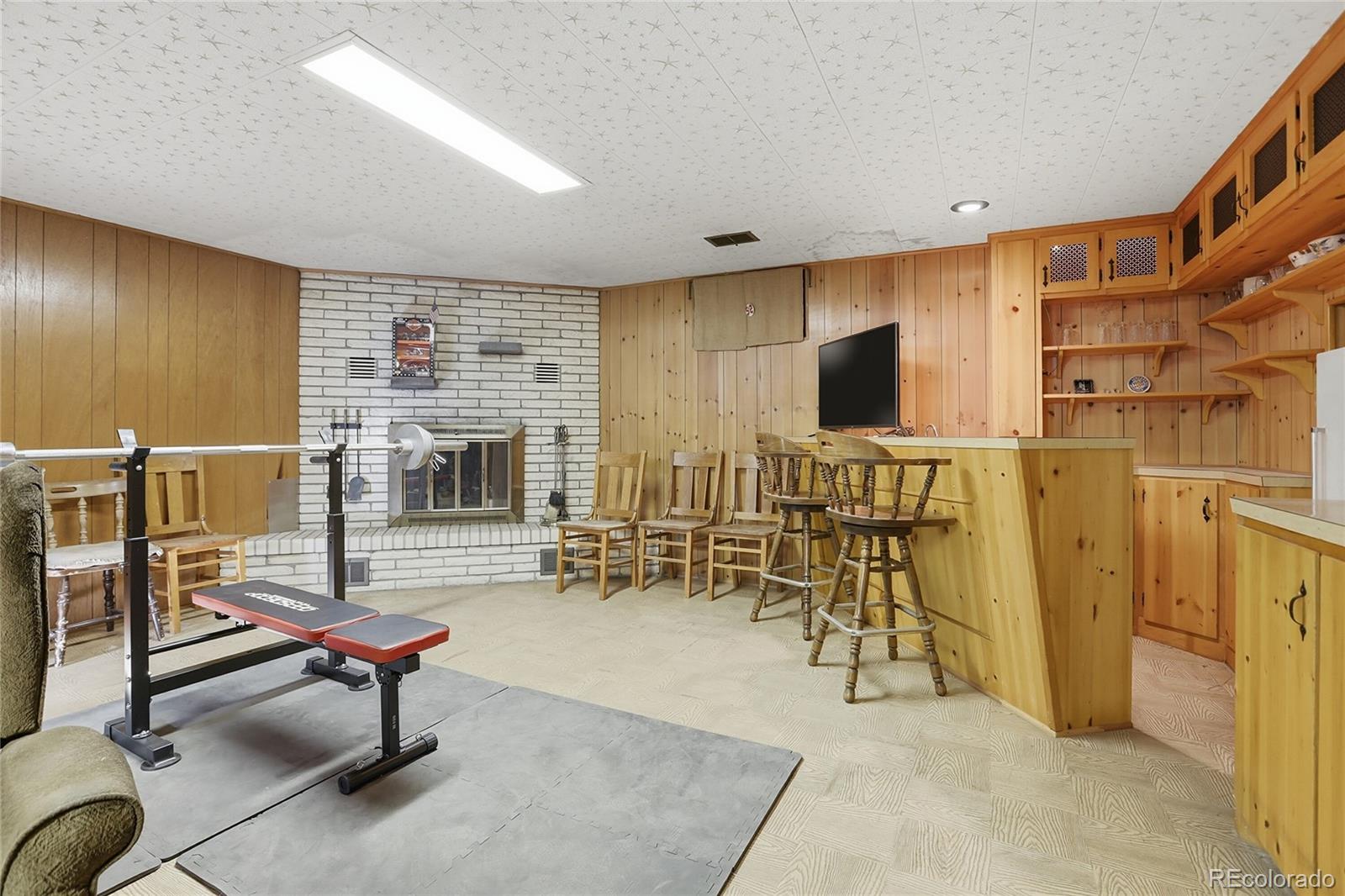 2913 W Tanforan Drive