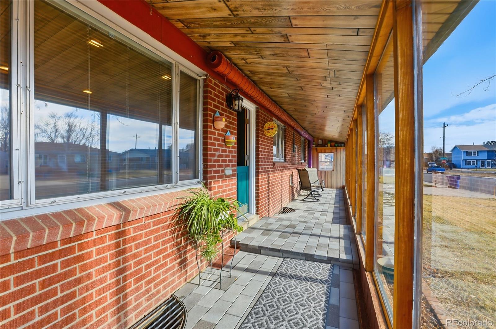 2913 W Tanforan Drive