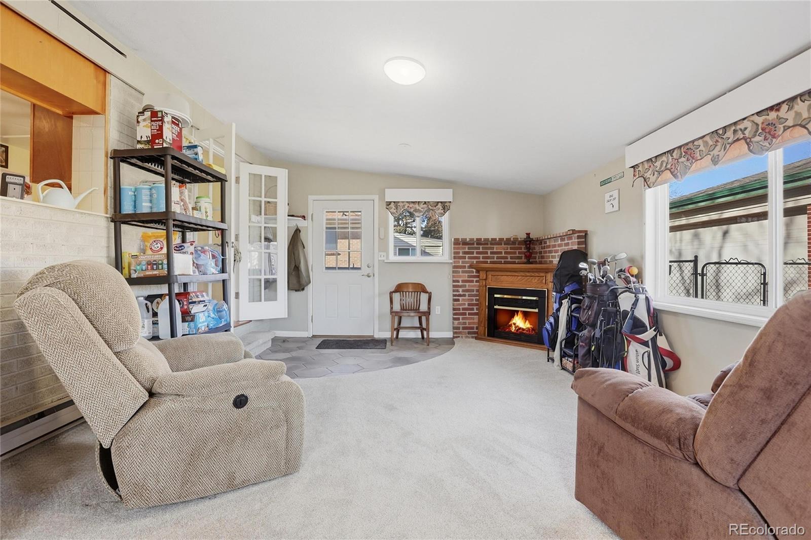 2913 W Tanforan Drive