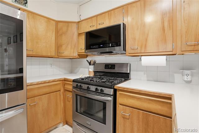 2913 W Tanforan Drive