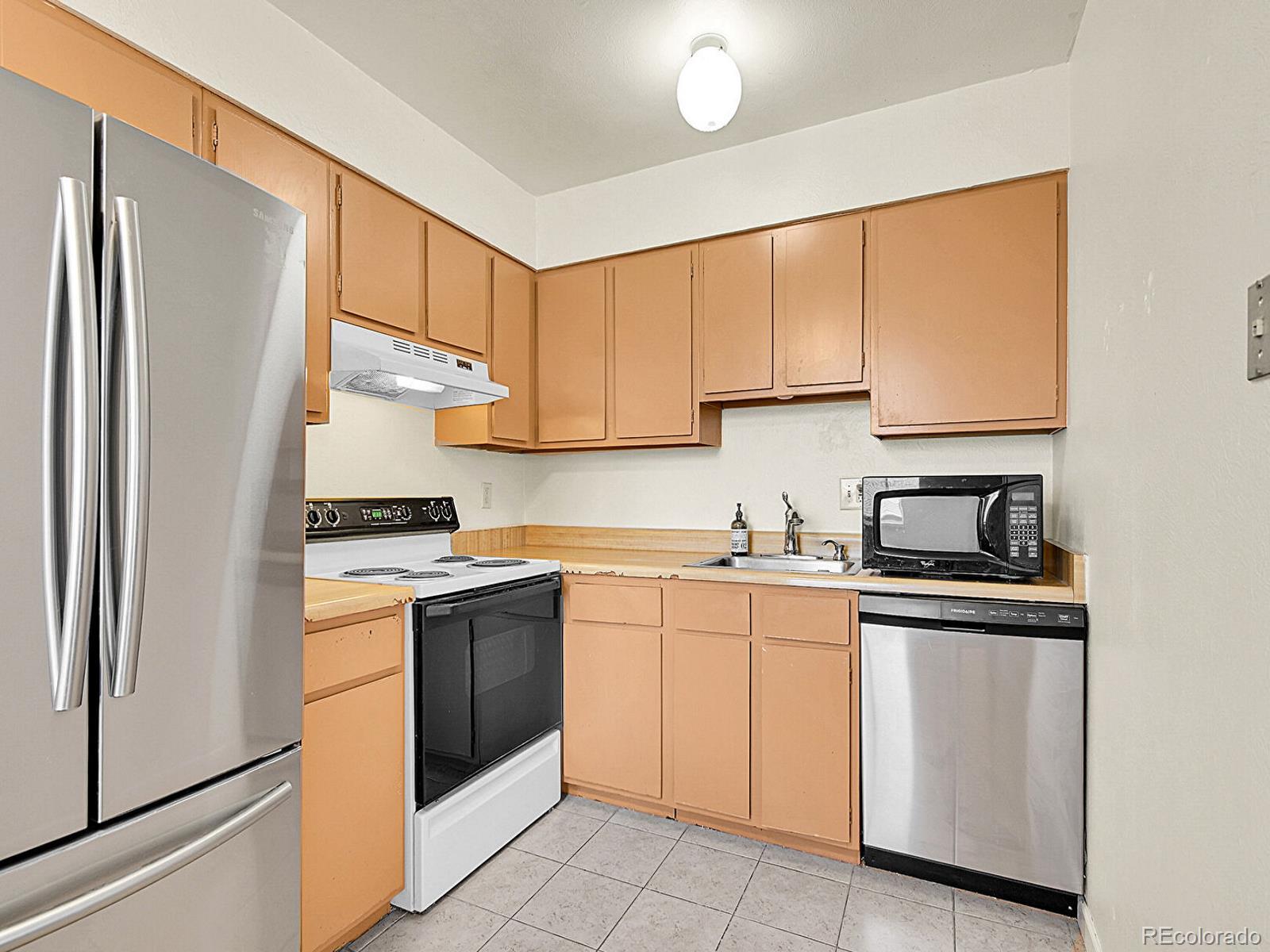 9340 W 49th Avenue Unit: 218