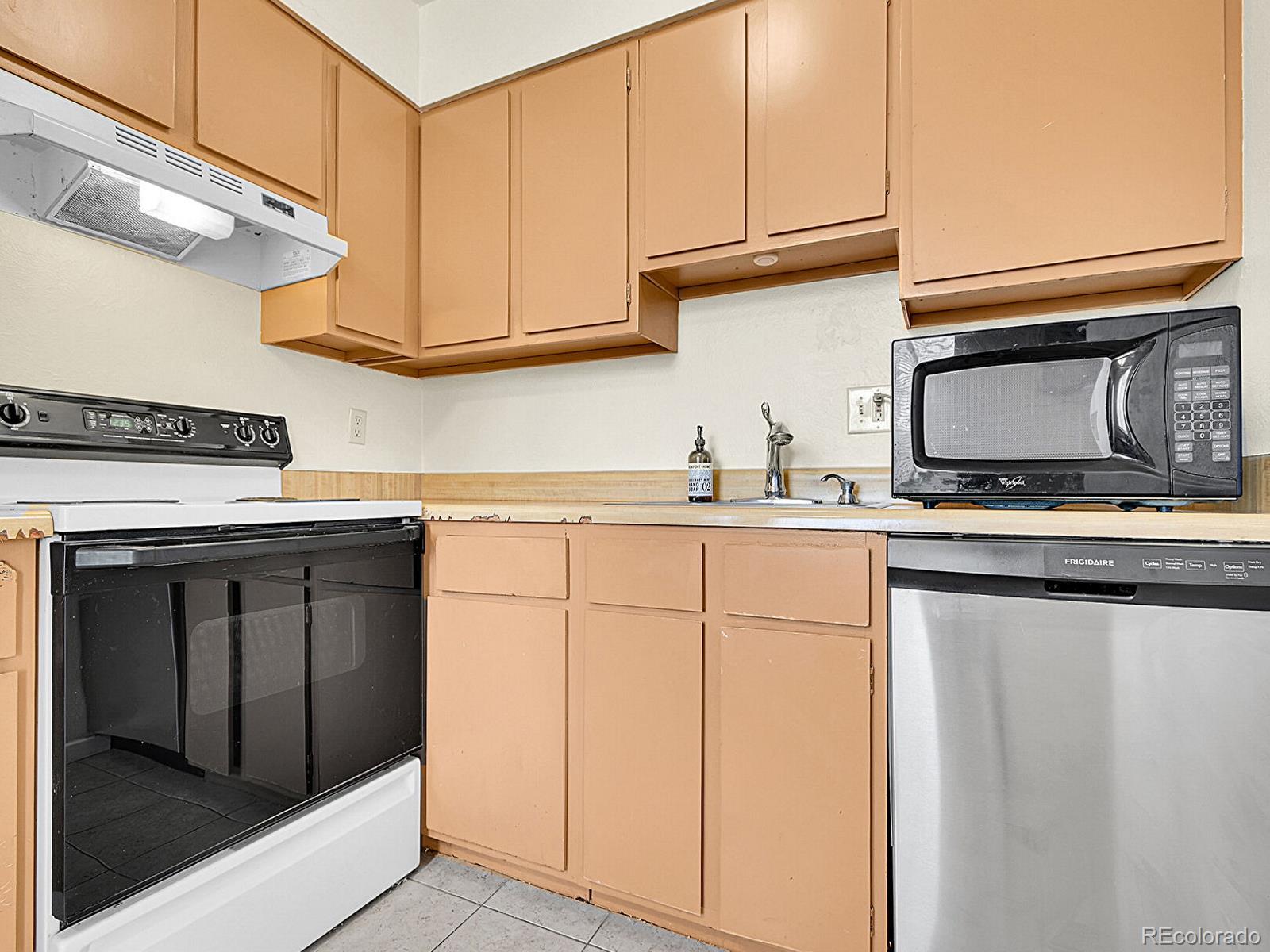 9340 W 49th Avenue Unit: 218