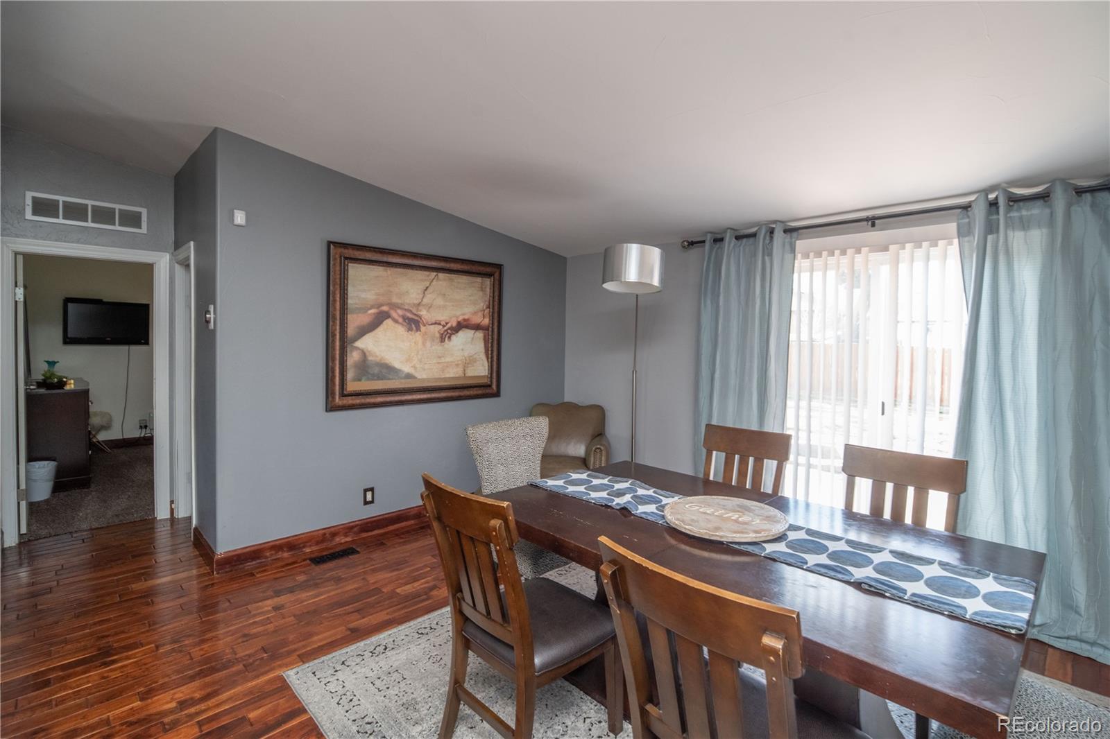 1571 Sheridan Boulevard