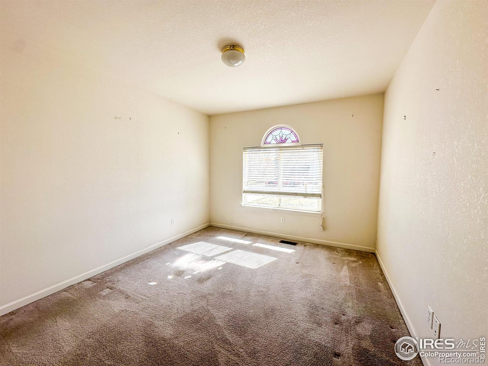 903 N 6th Street