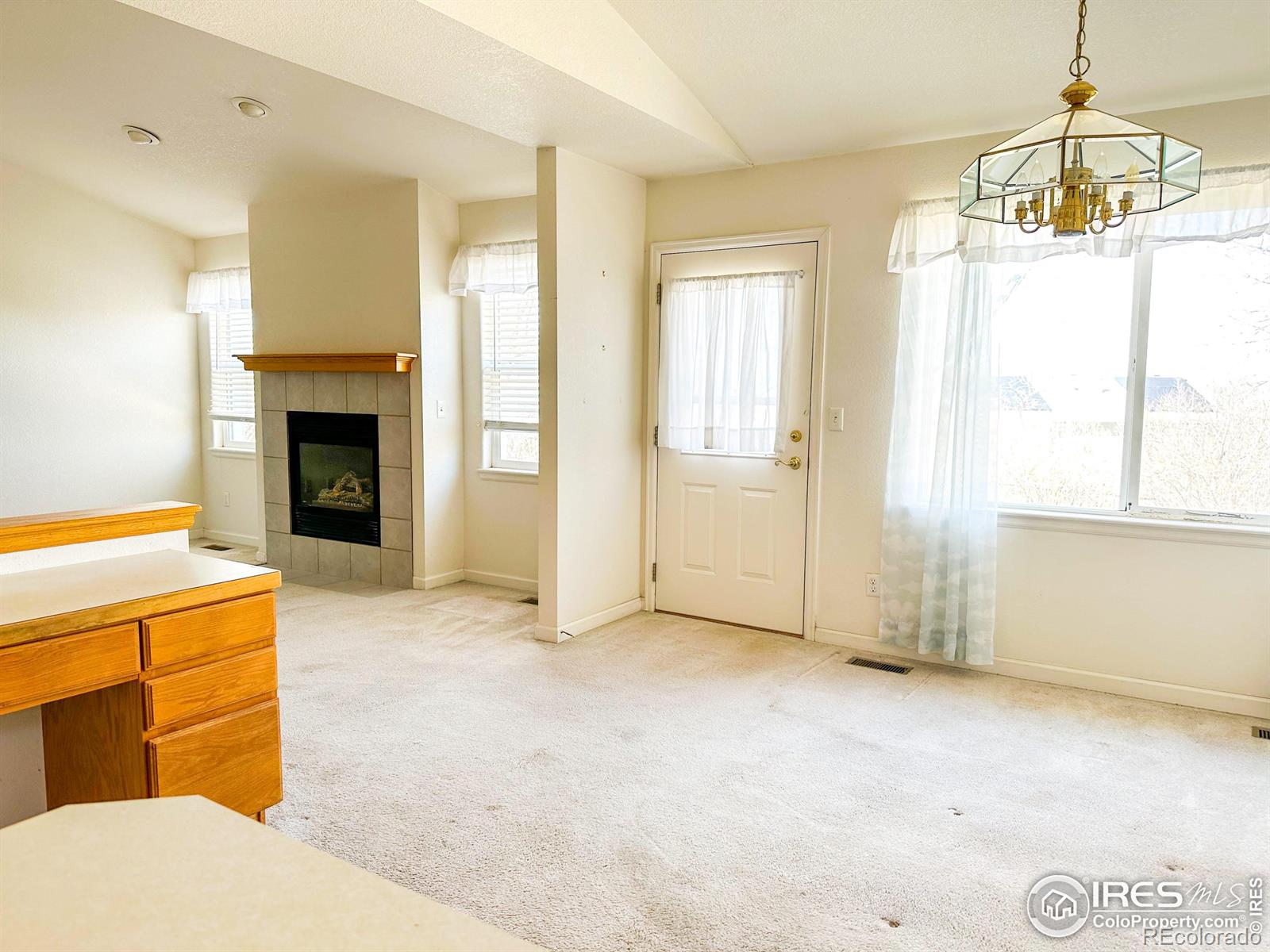 903 N 6th Street