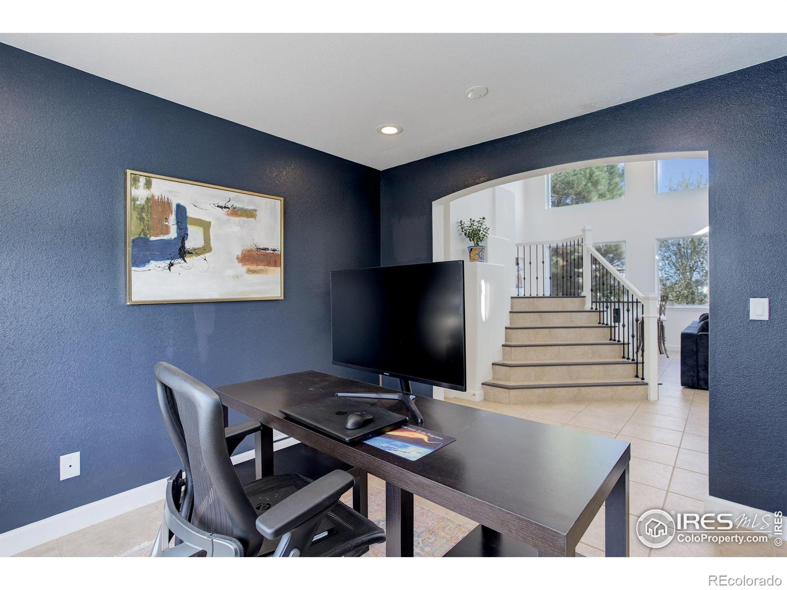 10081 Blackbird Circle