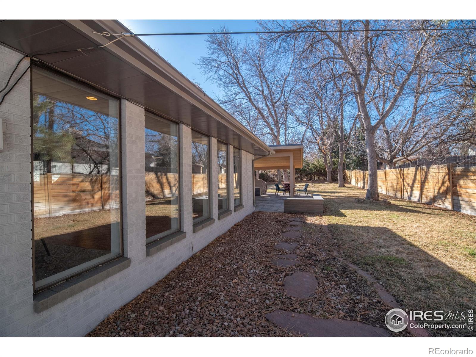 2605 Crabapple Court