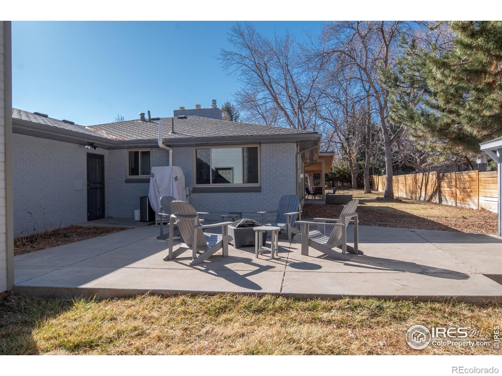2605 Crabapple Court