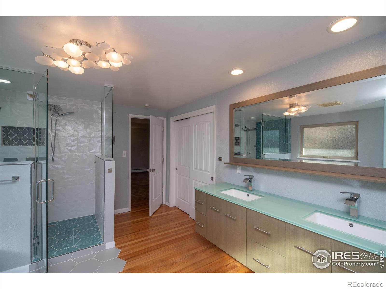 2605 Crabapple Court