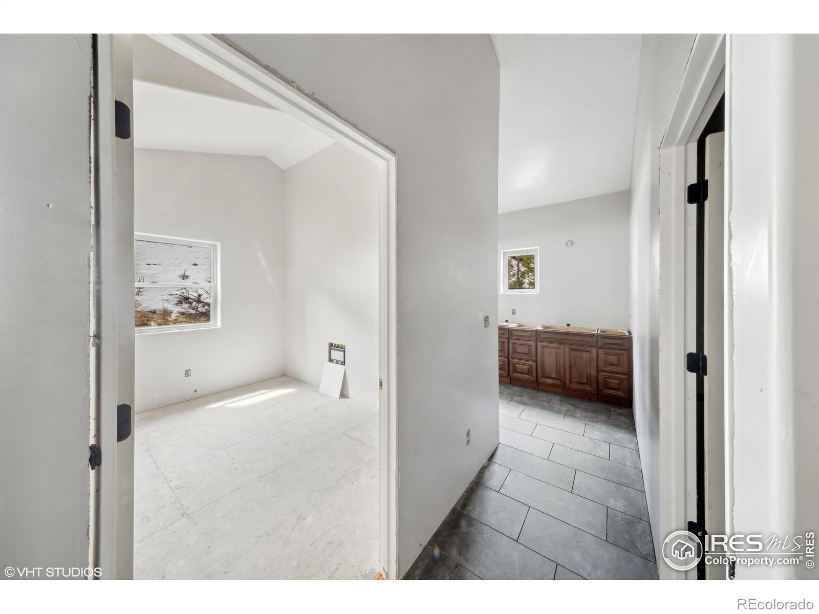 1810 Saddleback Drive