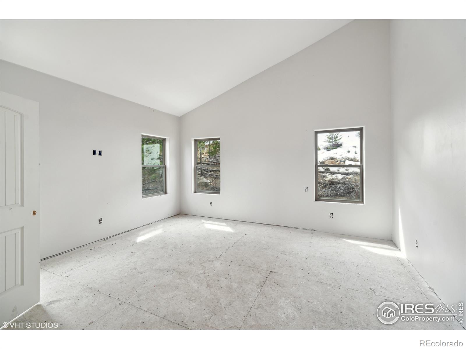 1810 Saddleback Drive