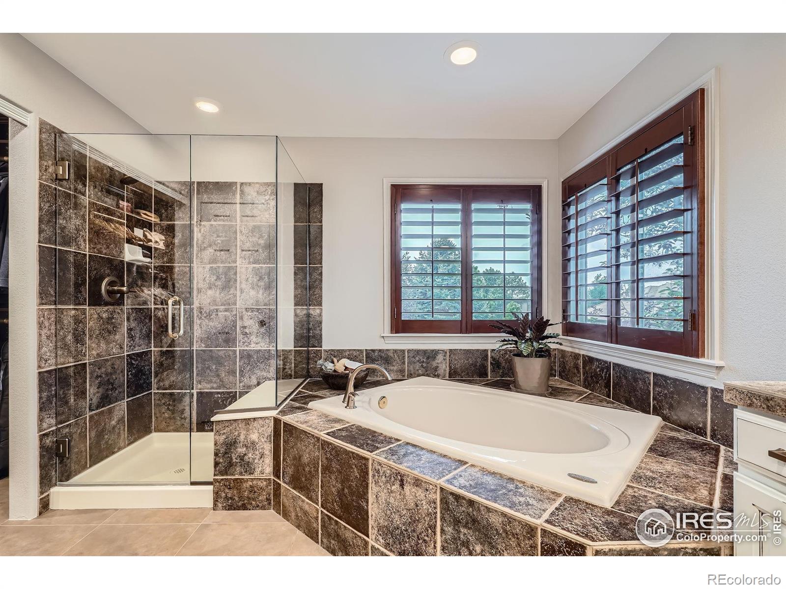 9445 Aspen Hill Circle