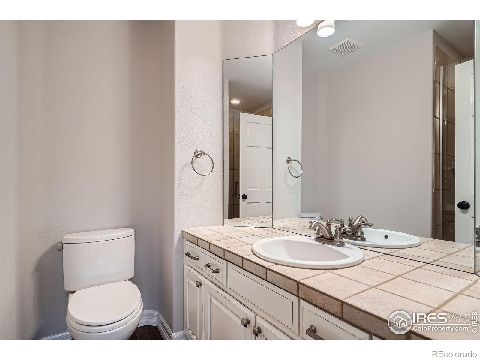 9445 Aspen Hill Circle