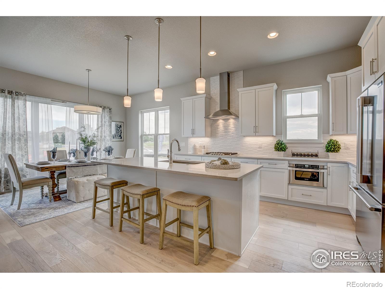 8471 Annapolis Drive