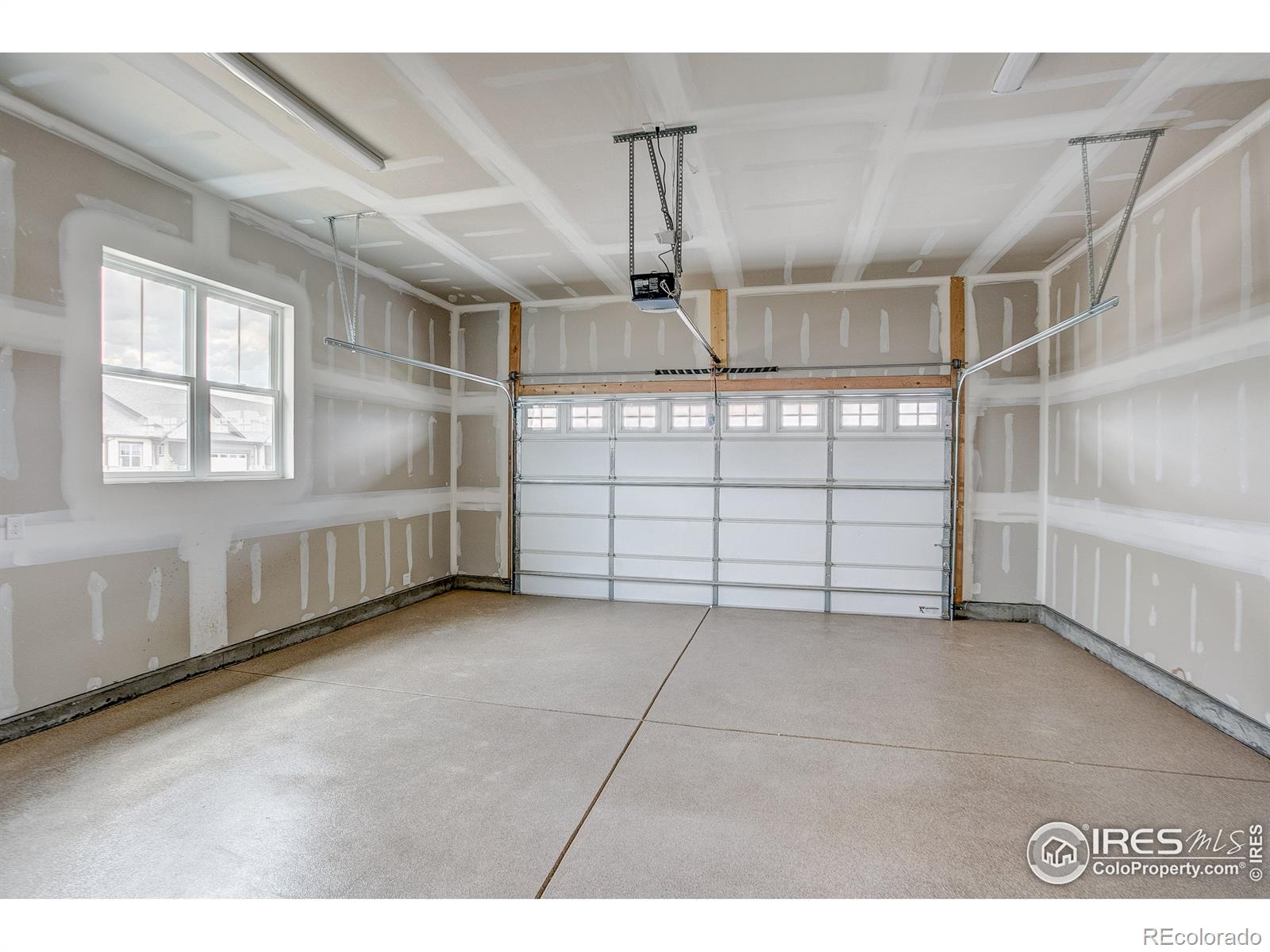 8471 Annapolis Drive