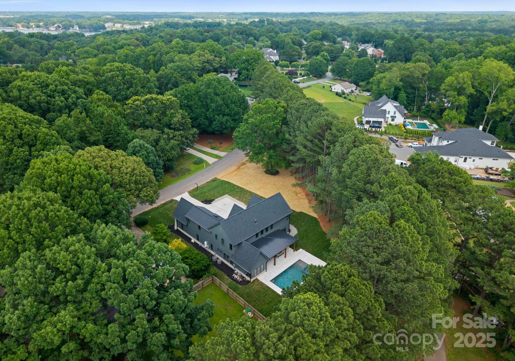 20000 Schooner Drive