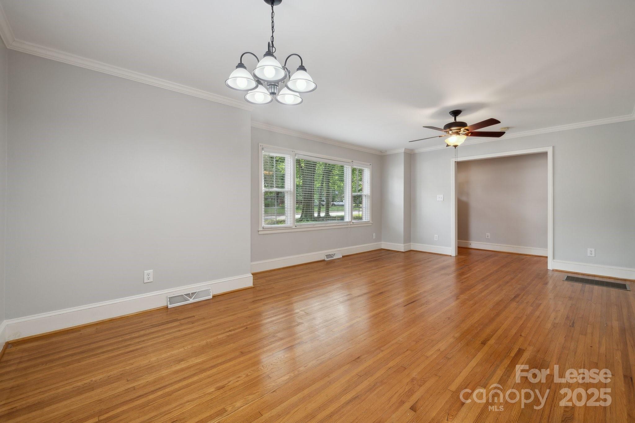 1818 Woodland Drive