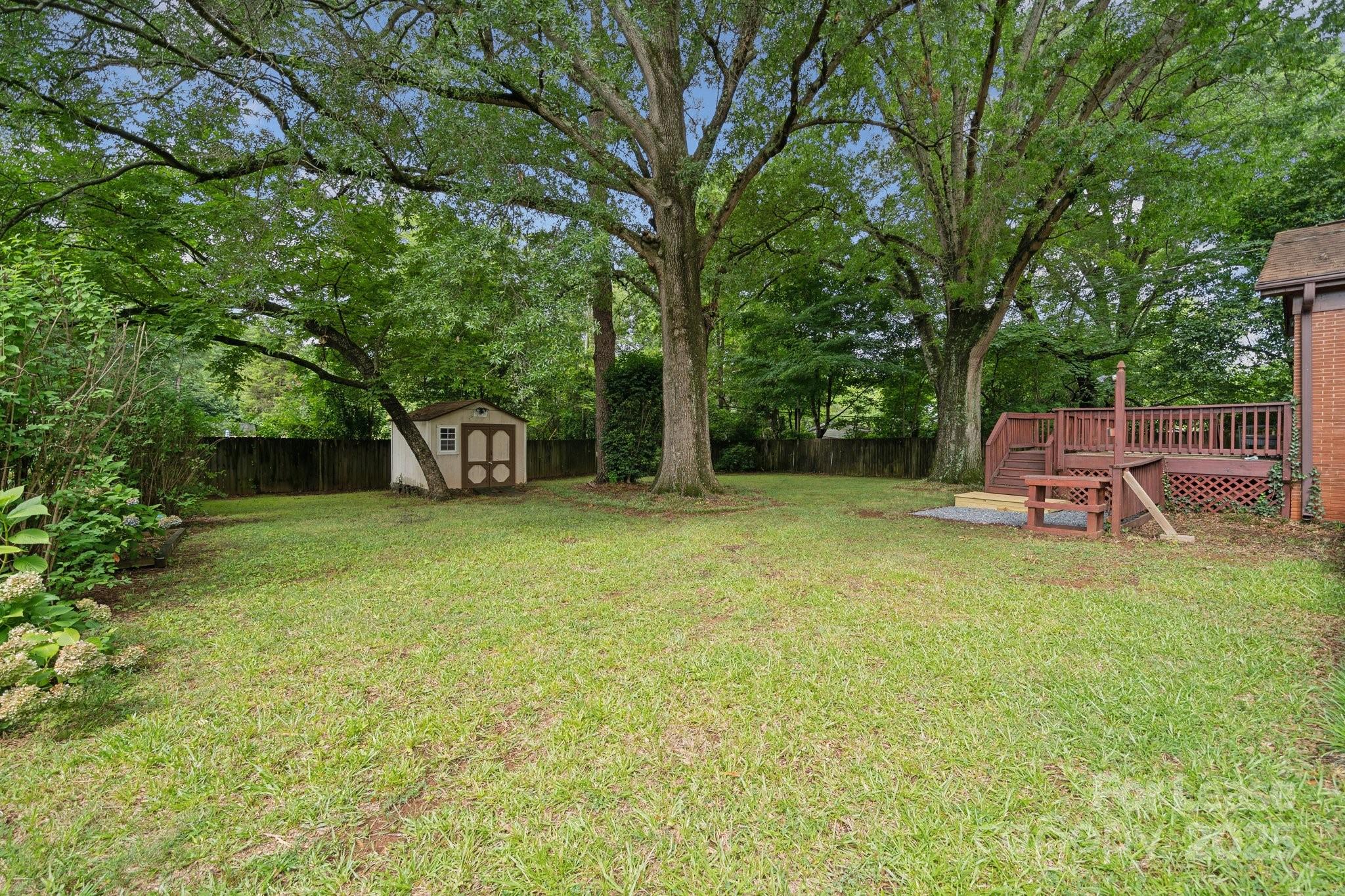 1818 Woodland Drive