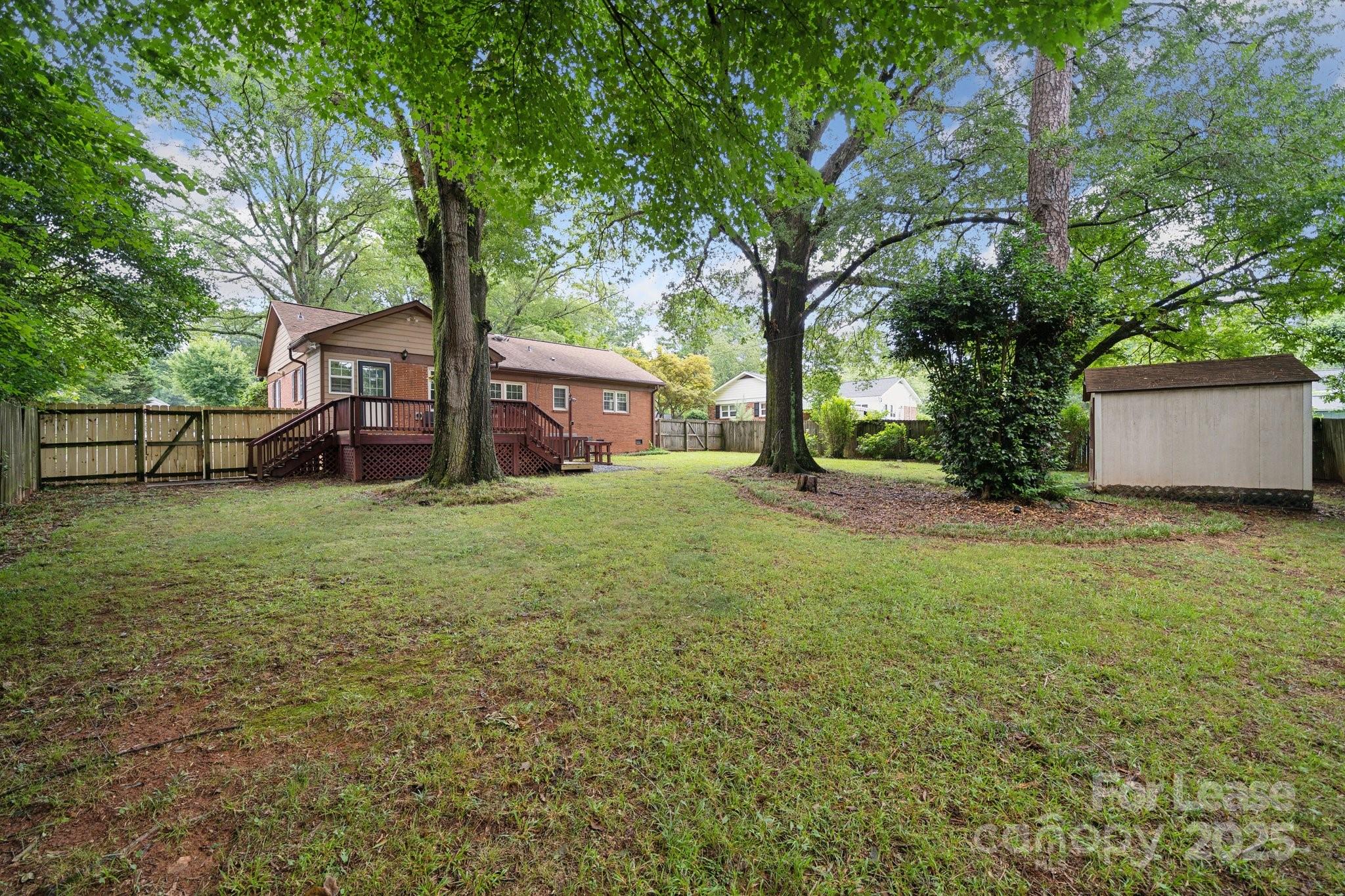 1818 Woodland Drive