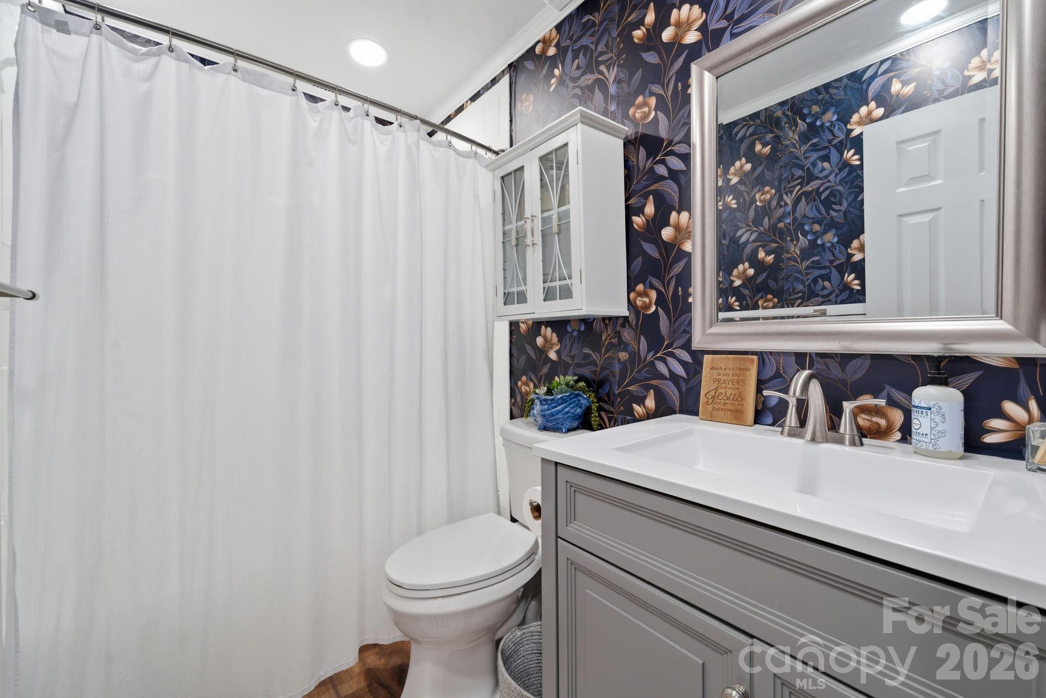 15602 NC Hwy 73 Highway