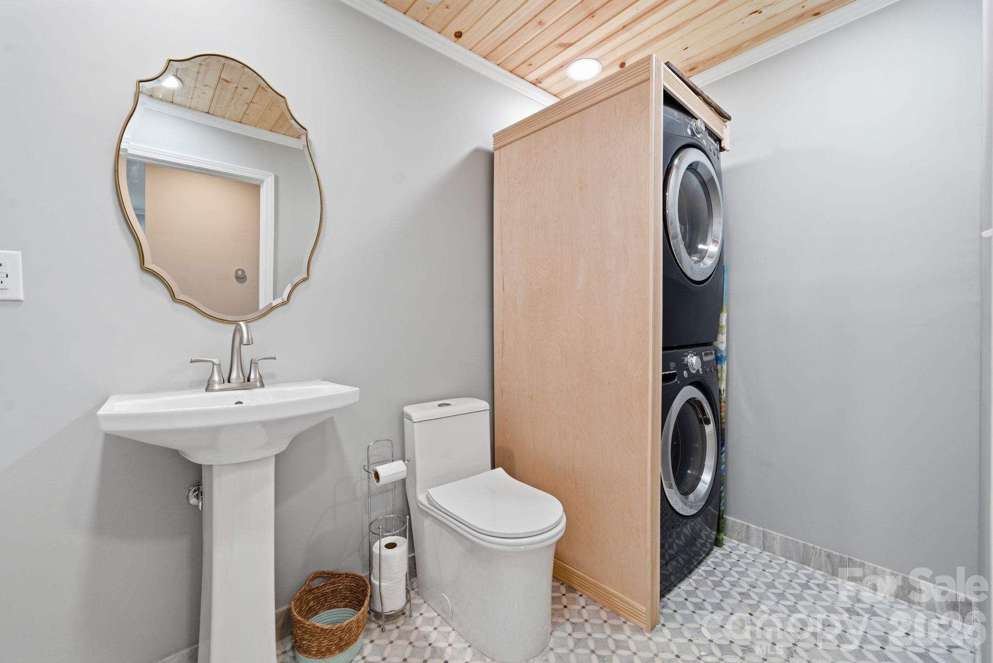 15602 NC Hwy 73 Highway