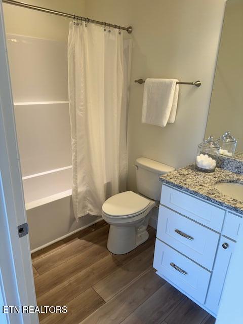 7307 Whispering Creek Lane