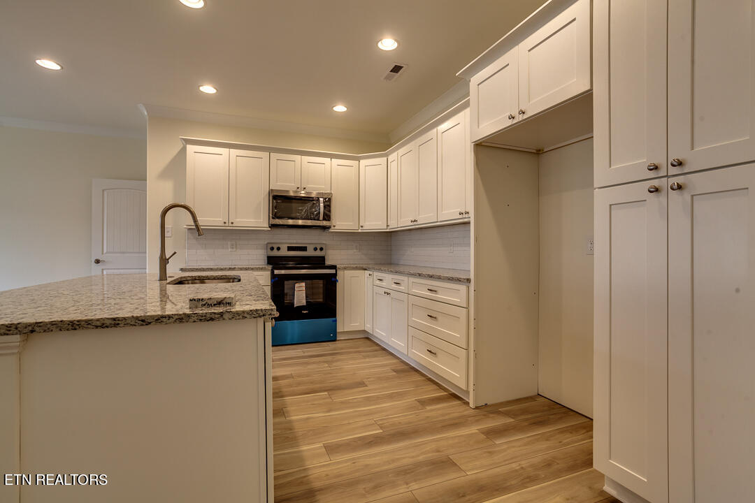 7307 Whispering Creek Lane