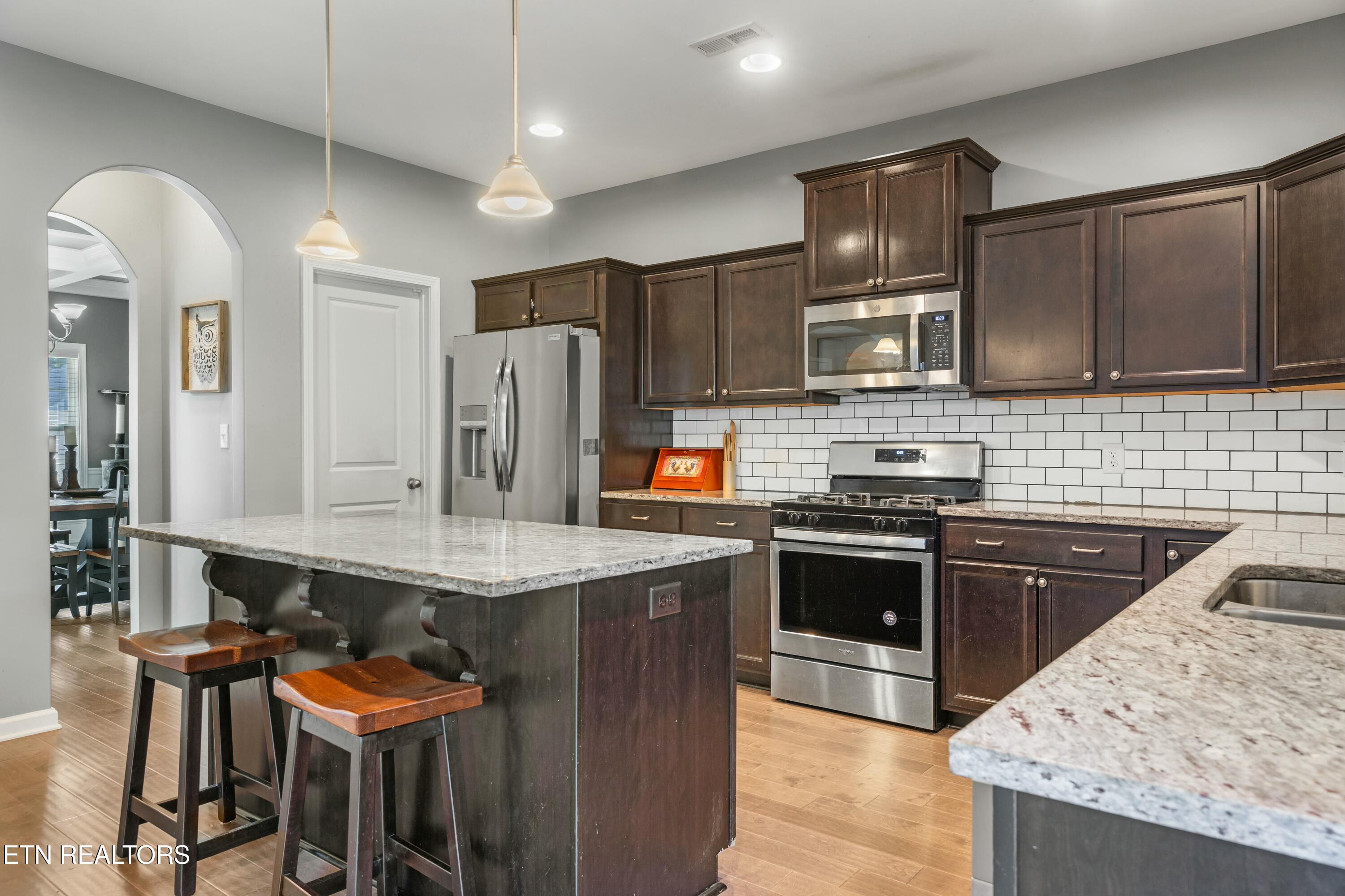 9939 Hummingbird Lane