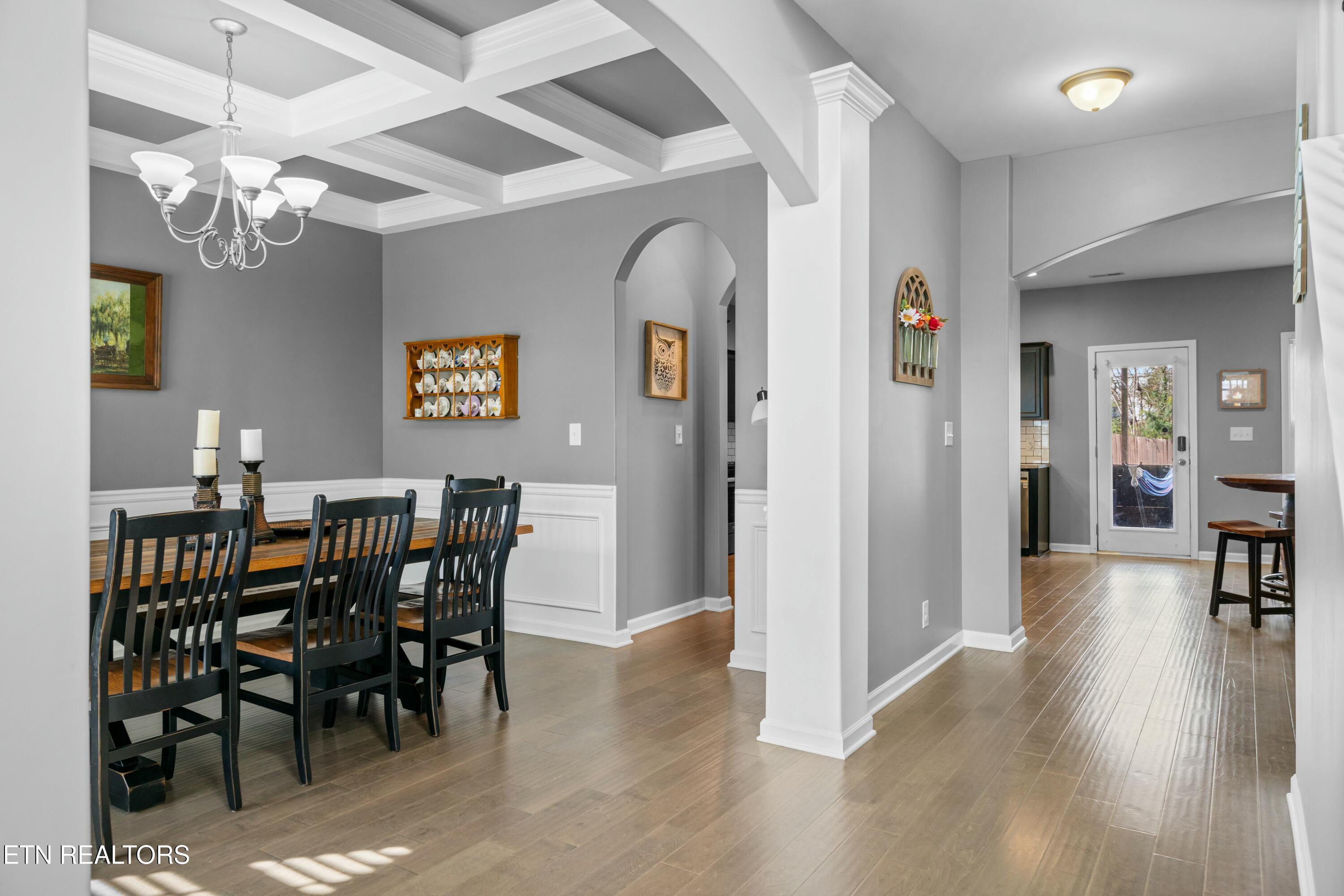 9939 Hummingbird Lane