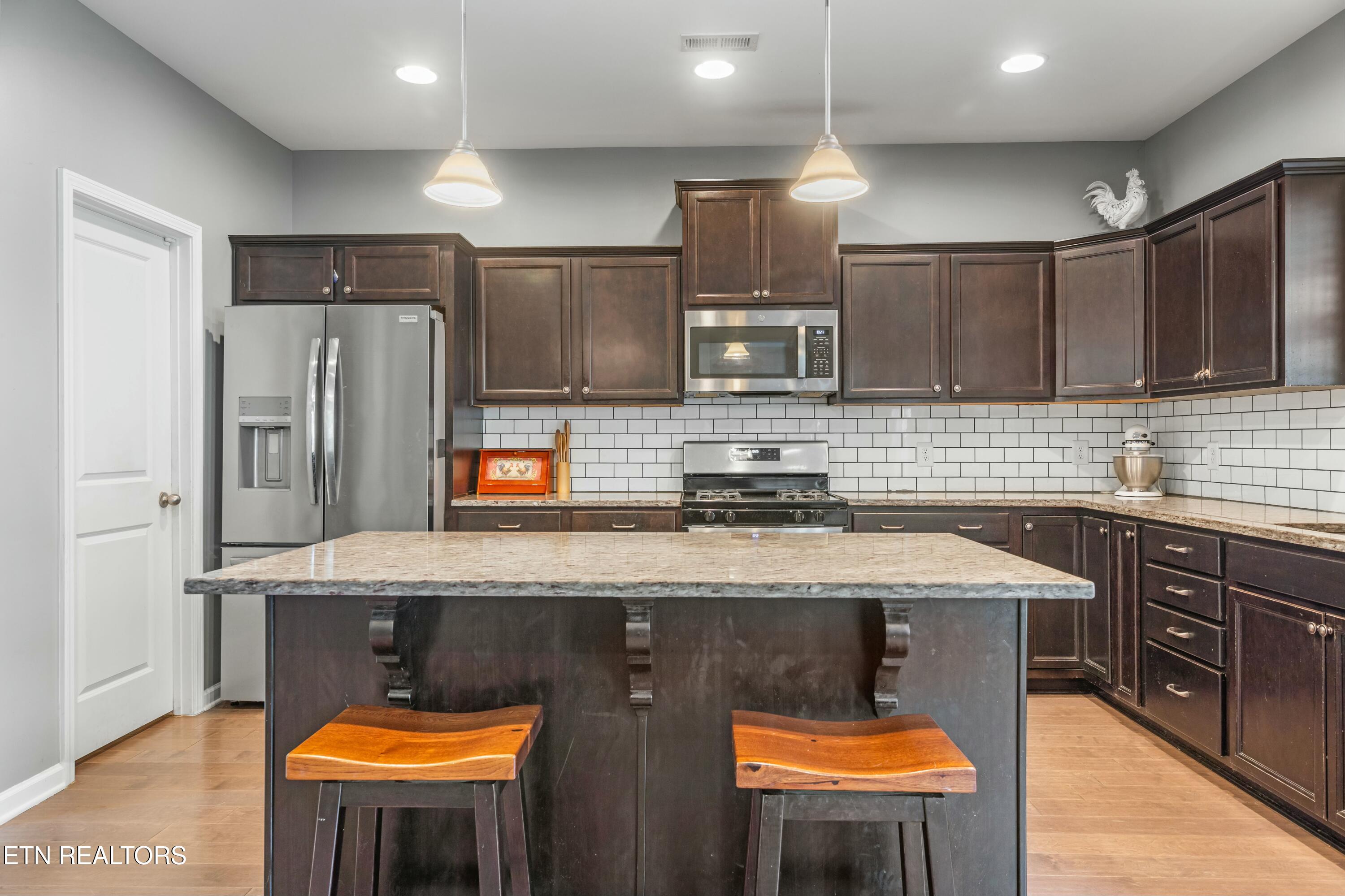 9939 Hummingbird Lane