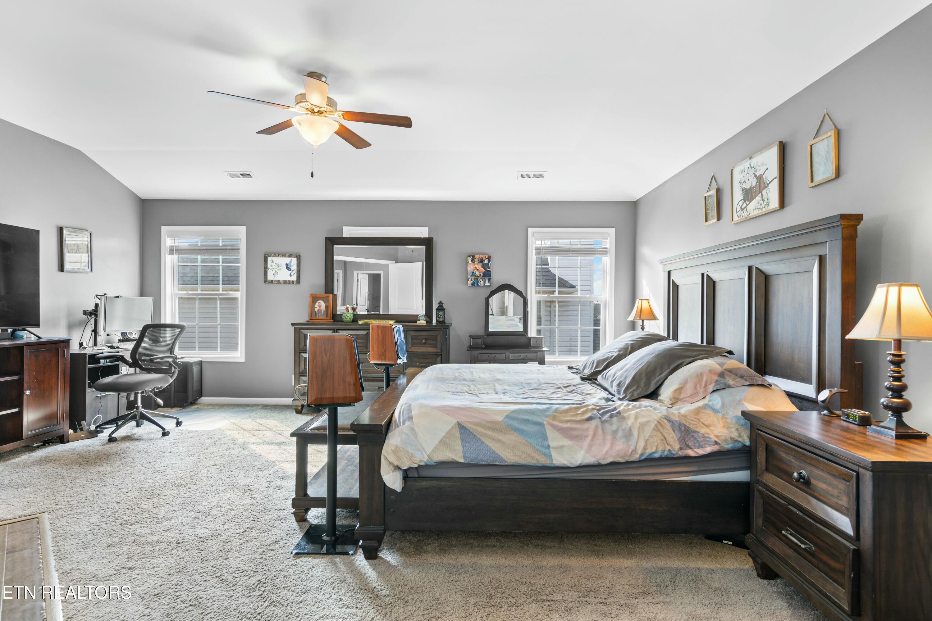 9939 Hummingbird Lane