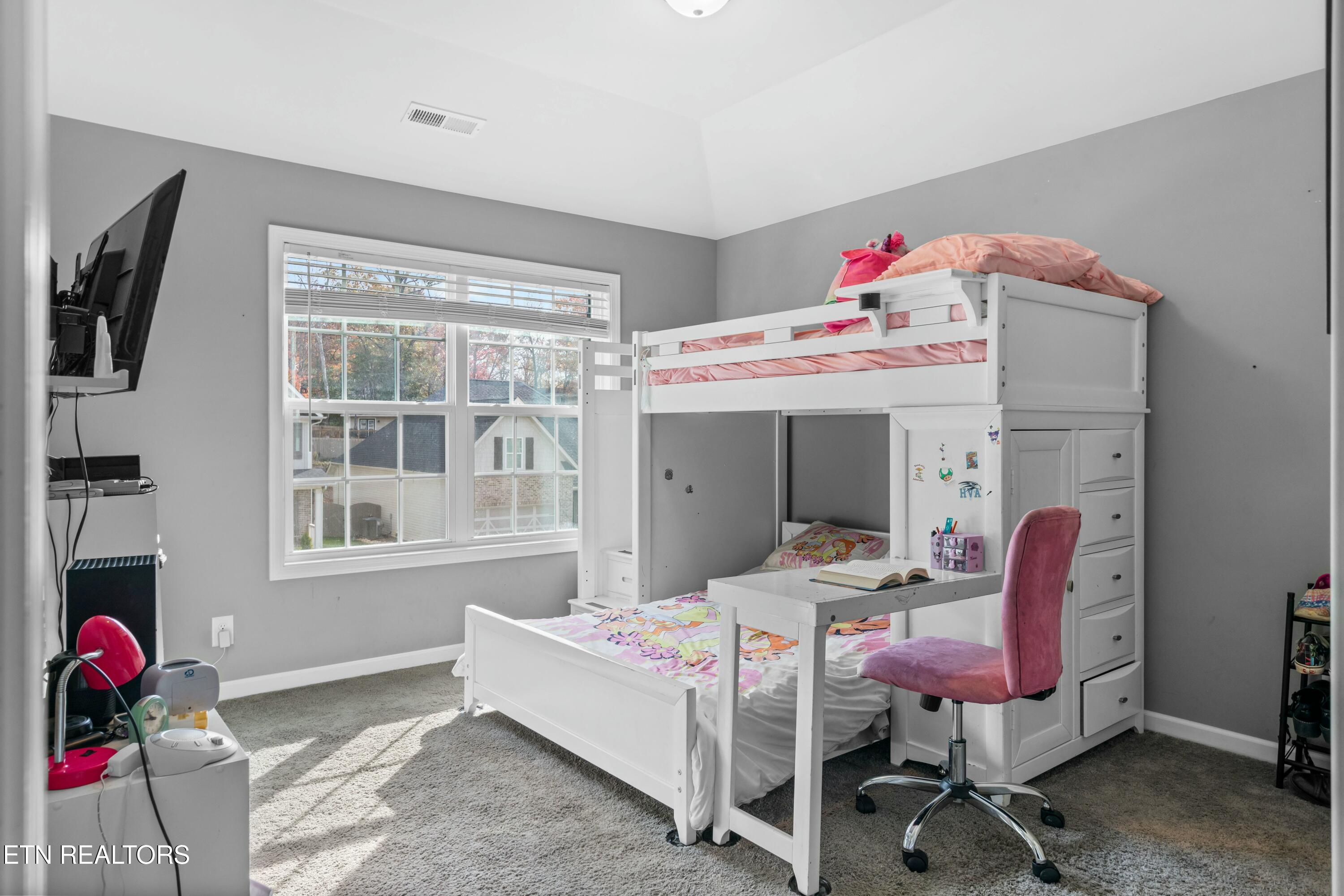 9939 Hummingbird Lane