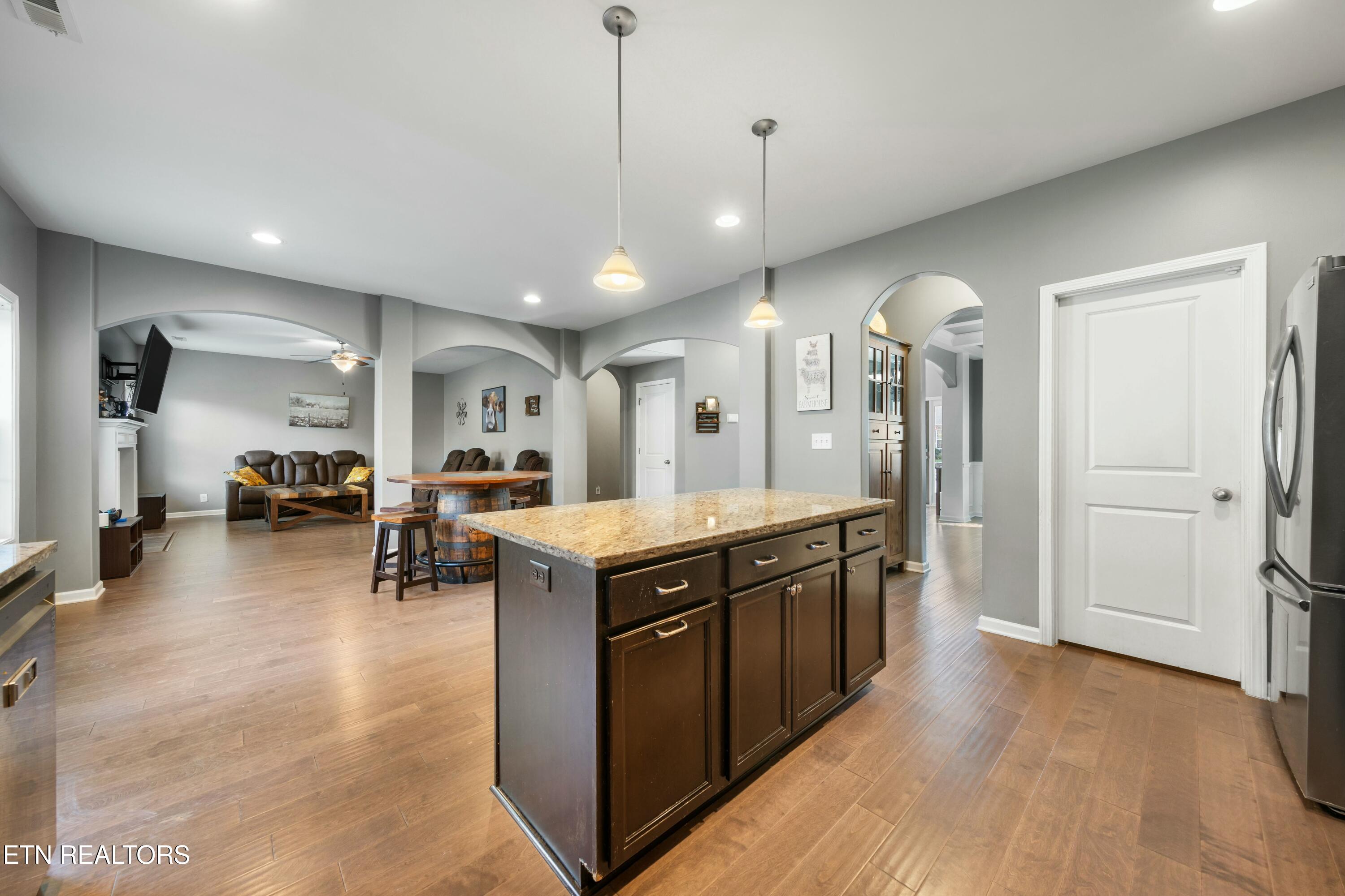 9939 Hummingbird Lane