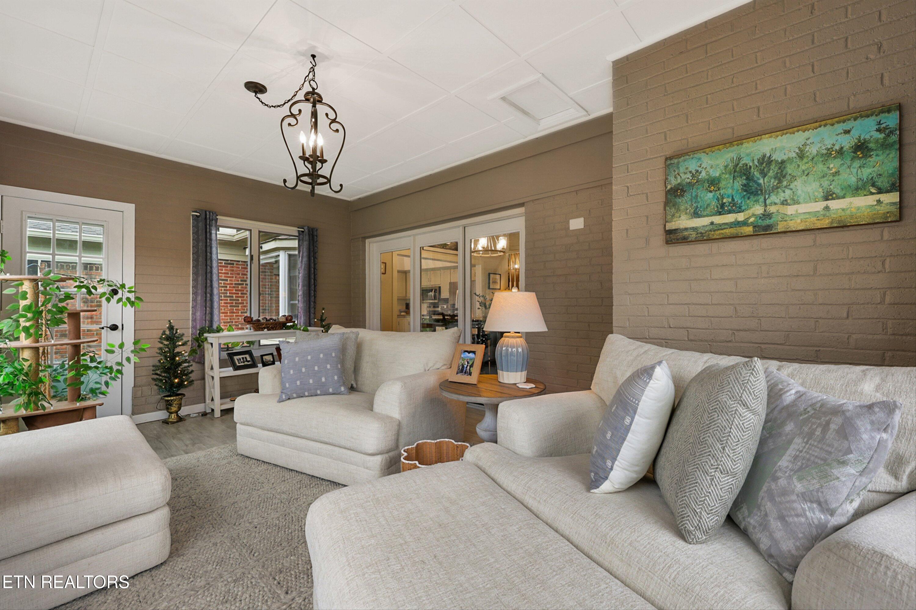 1003 Hardwick Drive