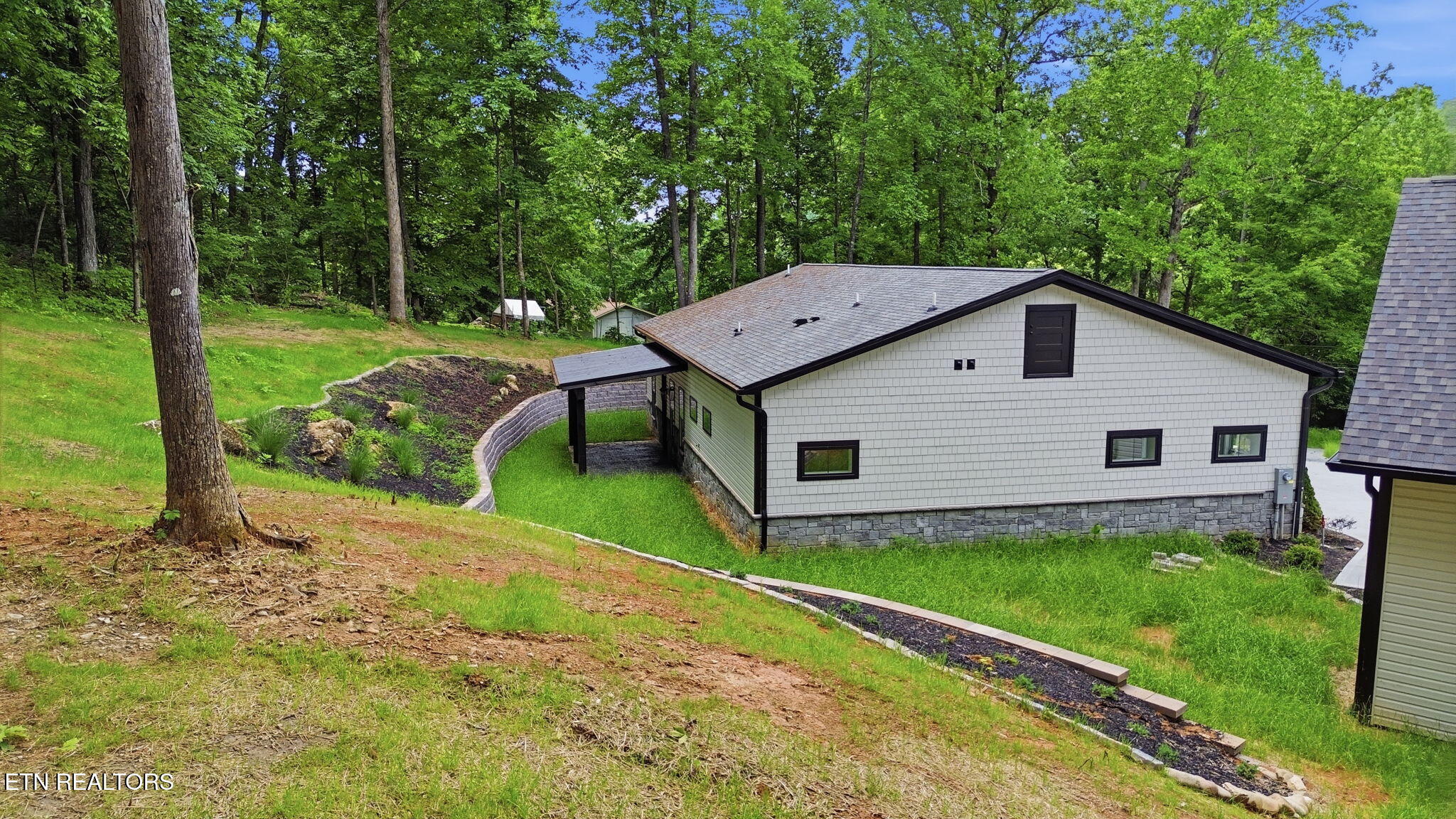 710 Knight Rd