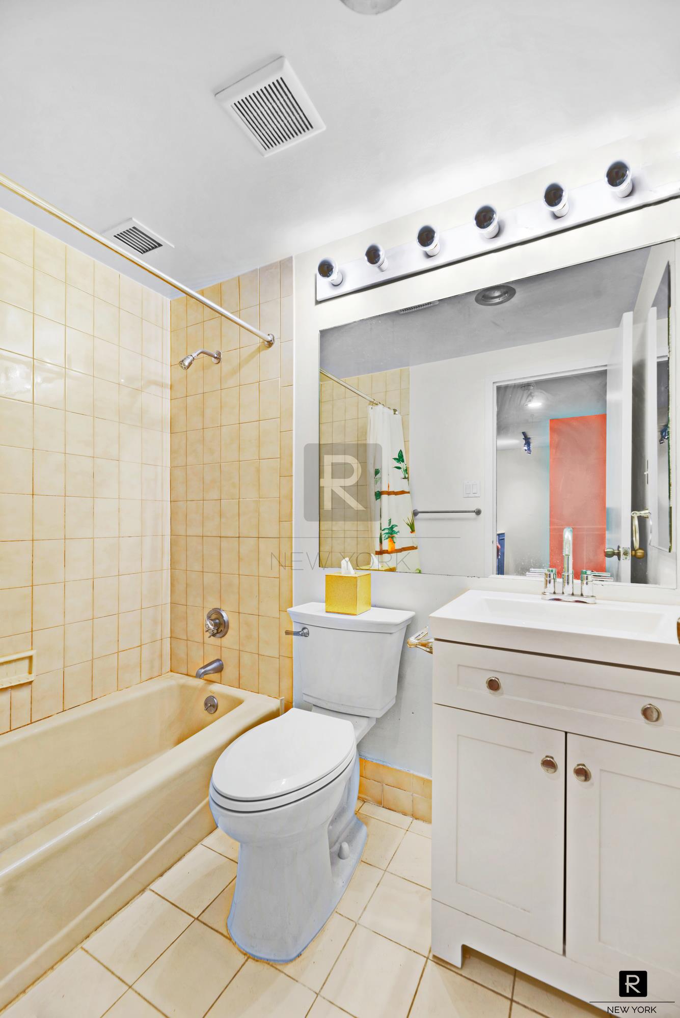 445 W 19th Street 3-G