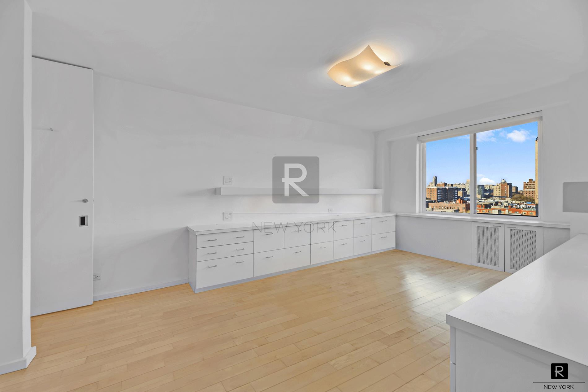 400 Central Park W 14-R