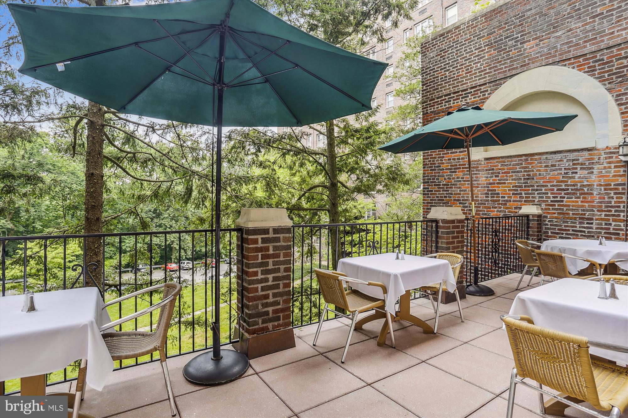 3900 Cathedral Ave NW #408a