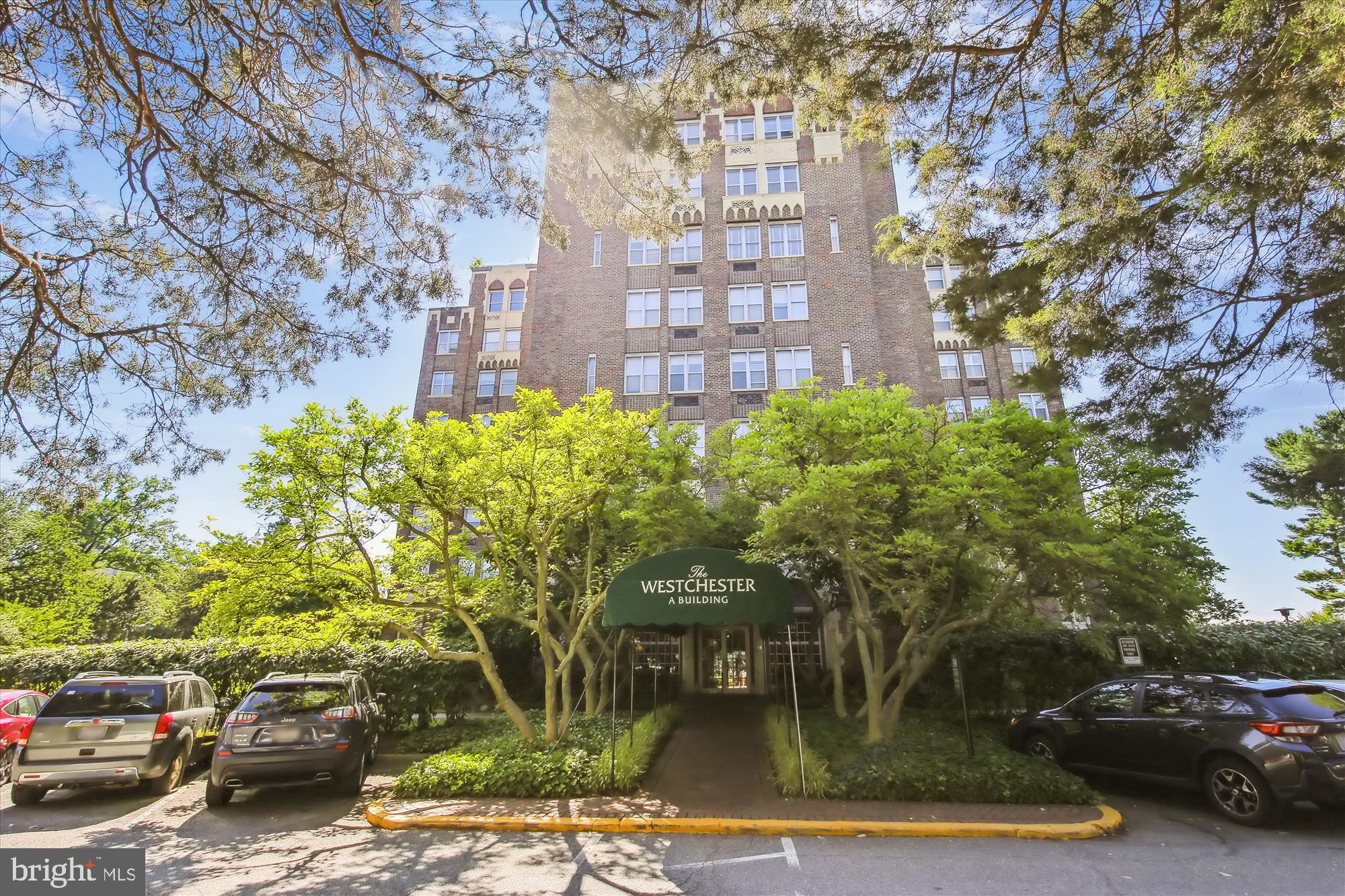 3900 Cathedral Ave NW #408a