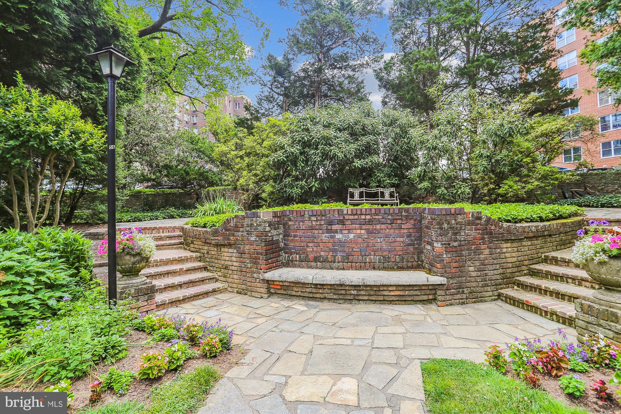 3900 Cathedral Ave NW #408a