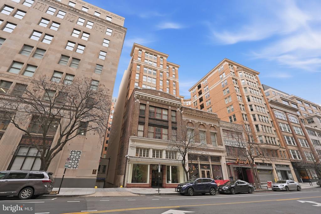 915 E STREET NW 1003
