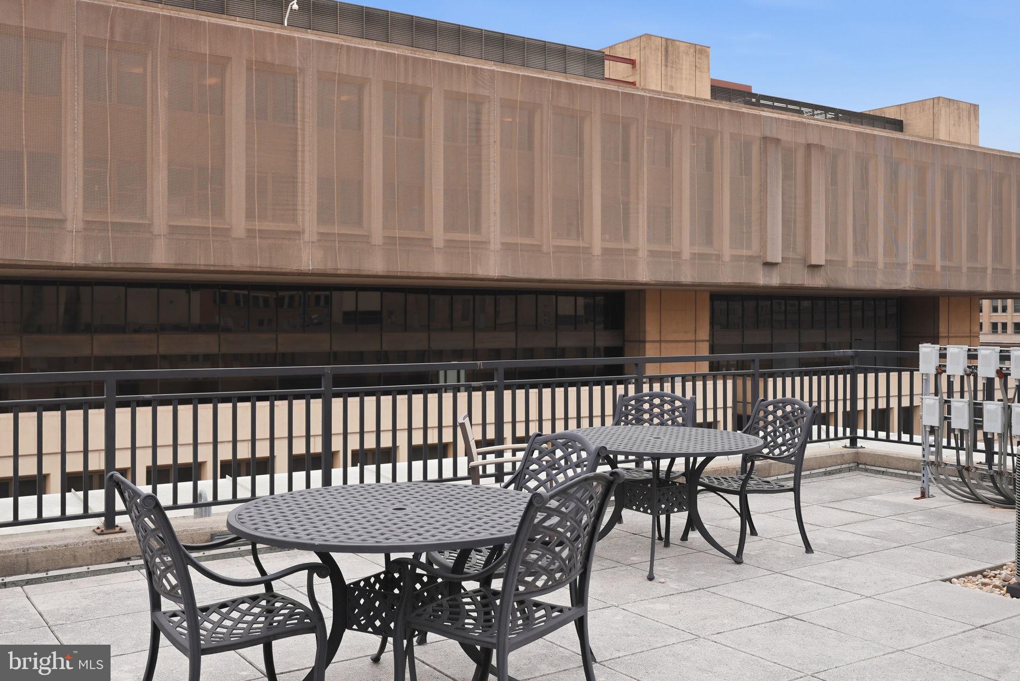 915 E STREET NW 1003