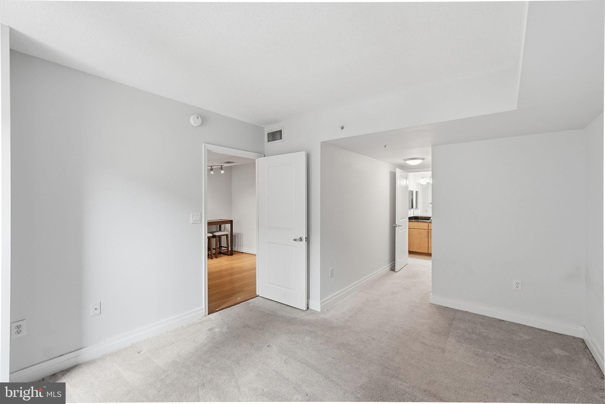 915 E STREET NW 1003