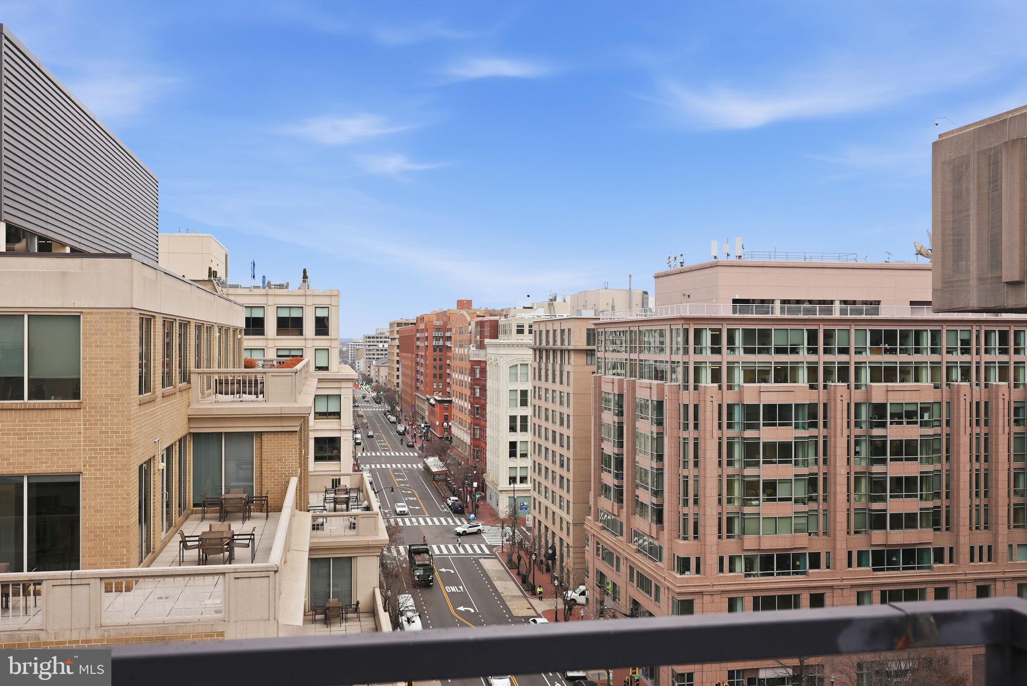 915 E STREET NW 1003