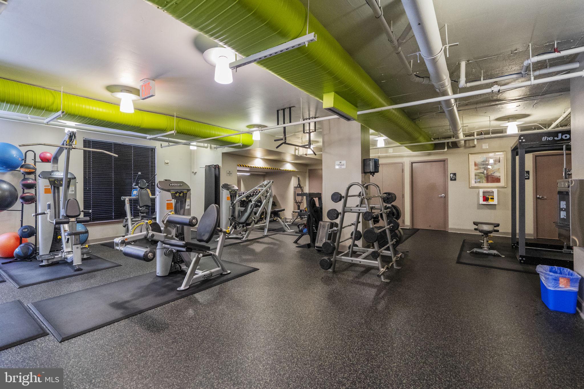 1021 N Garfield St #512