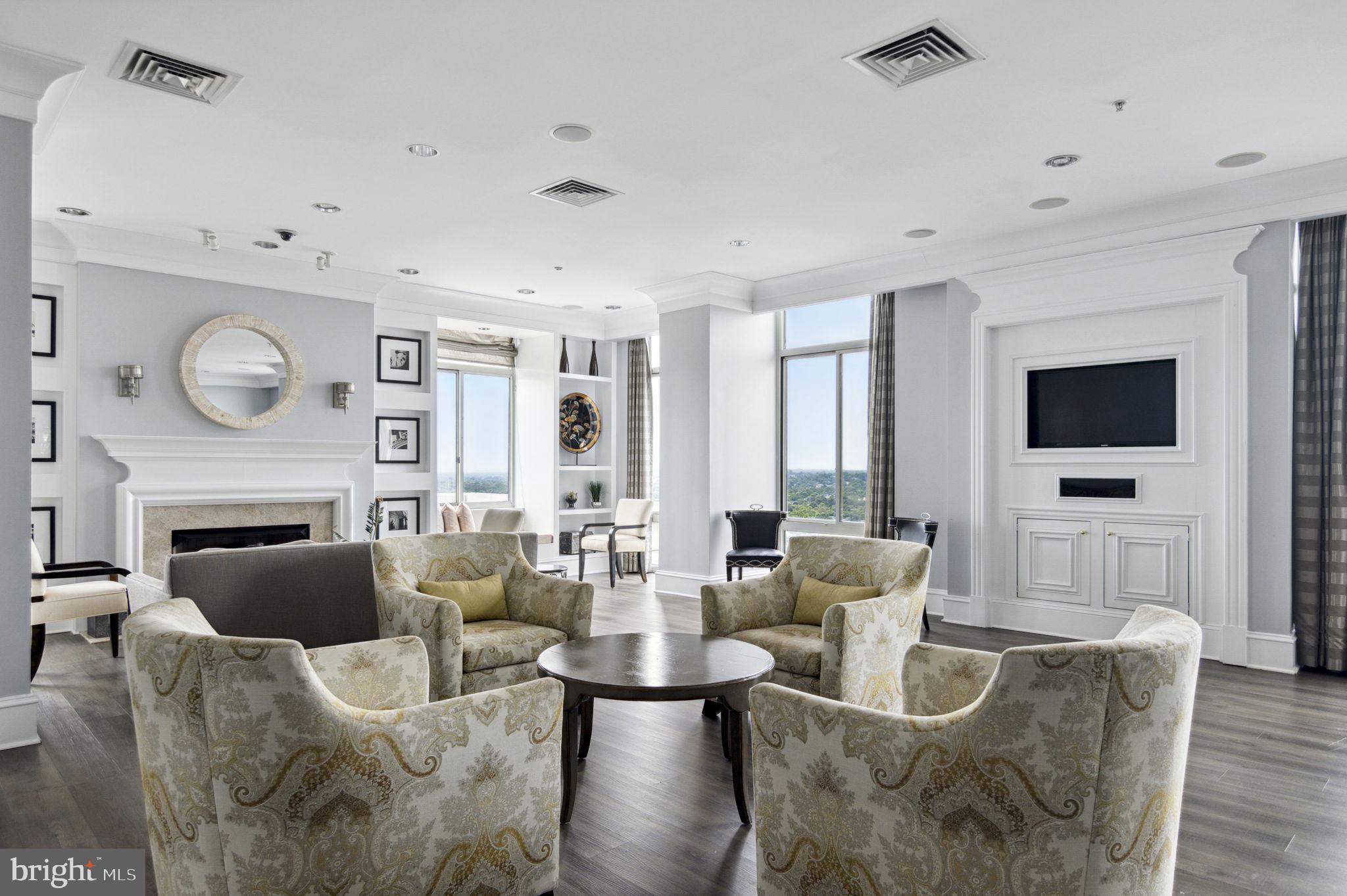 851 N Glebe Rd #1404